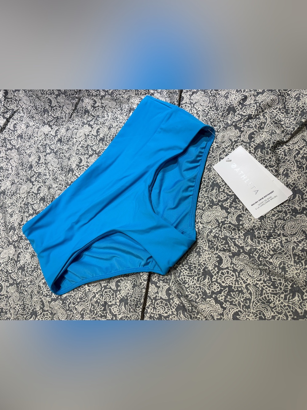 NWT Athleta Malibu swim shorts bright blue medium